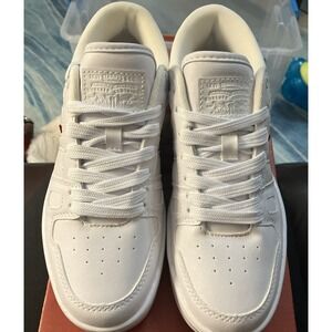 NIB! Levi's White Women's Basketball Lo Shoes Size 6.5 Tumbled UL White Mono